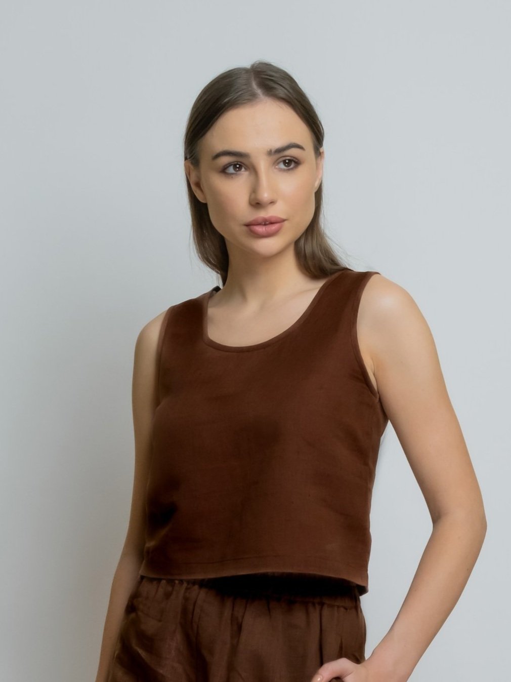 Linen Cropped Tank Top image 7