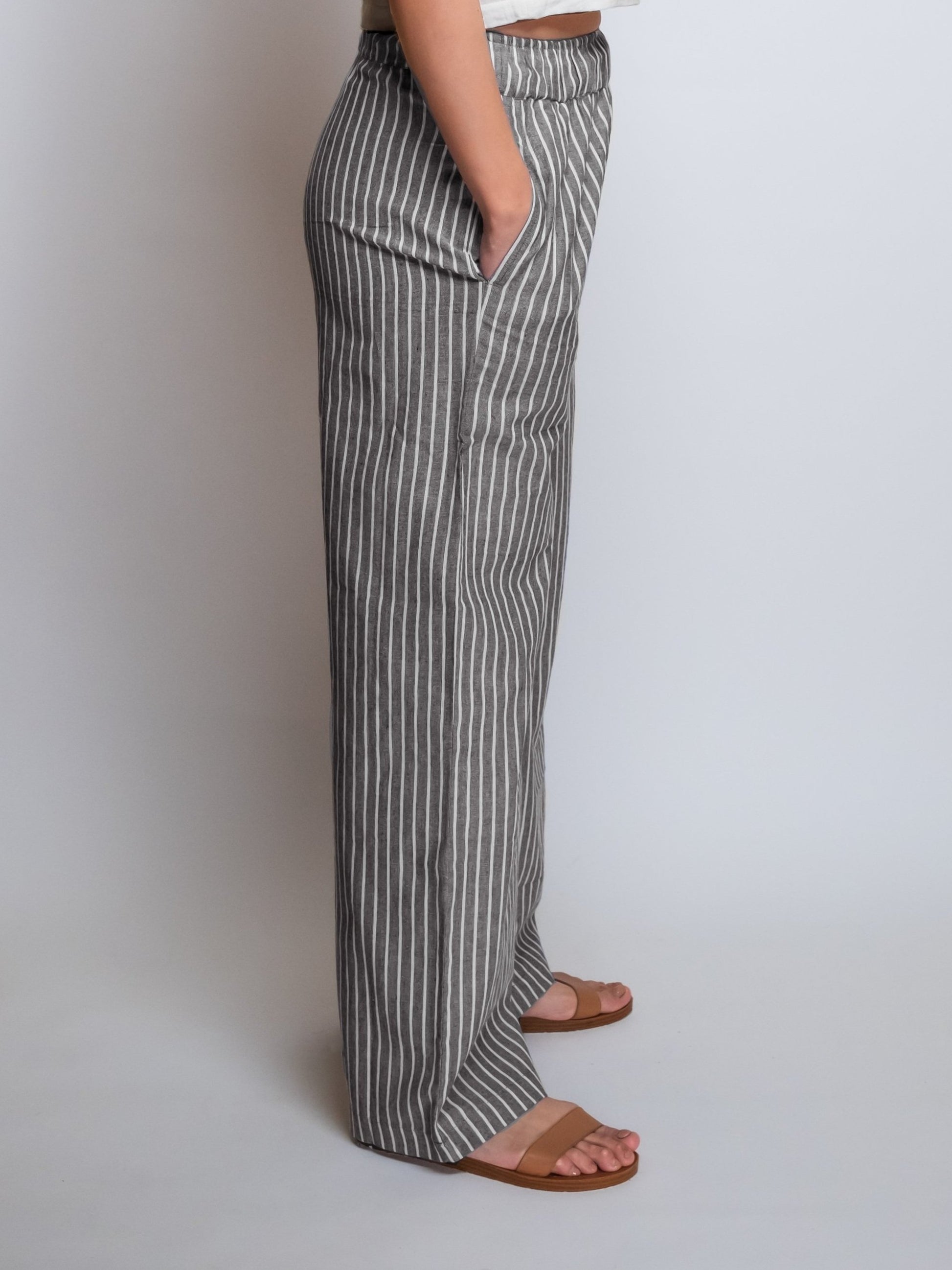 Linen Ankle-Cropped Pant image 15