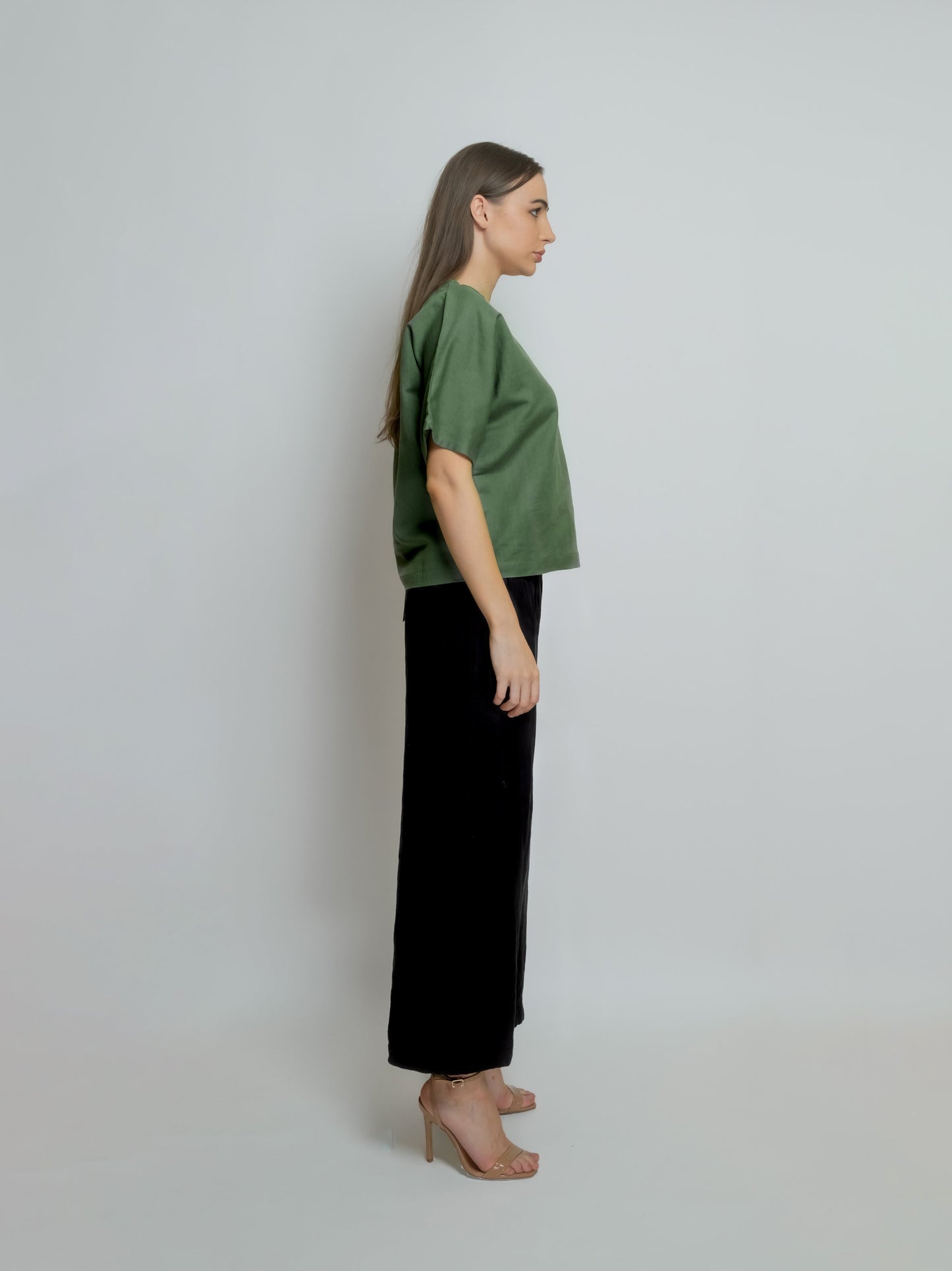 Boxy Linen Tee- Round Neckline image 3