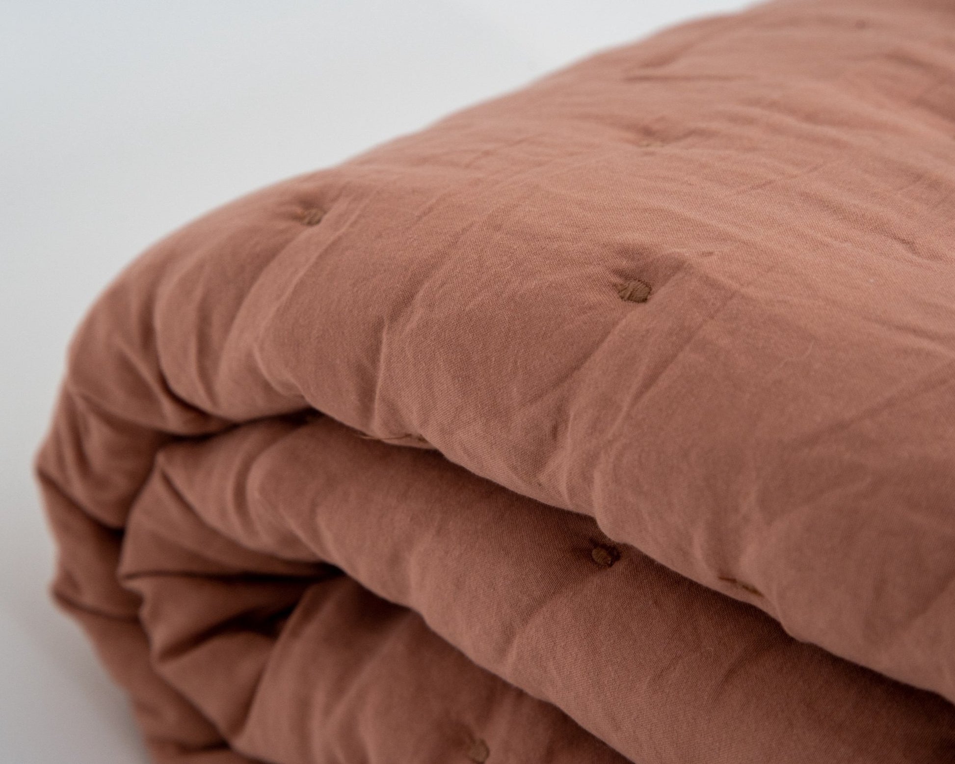 Super Soft lightweight Comforter image 3