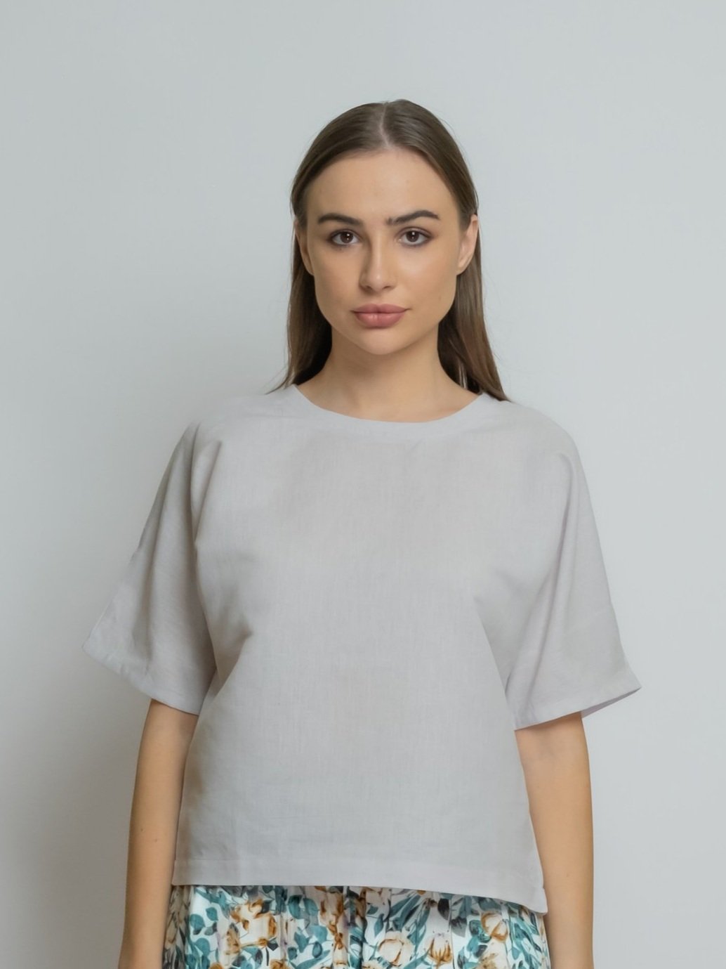 Boxy Linen Tee- Round Neckline image 12