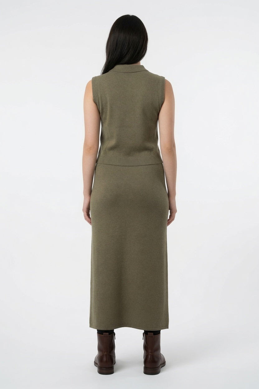 Sleeveless Collared Wool Vest