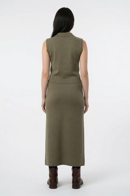 Sleeveless Collared Wool Vest