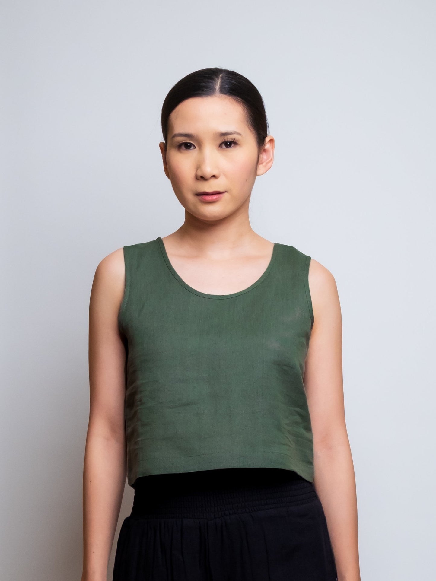 Linen Cropped Tank Top image 9