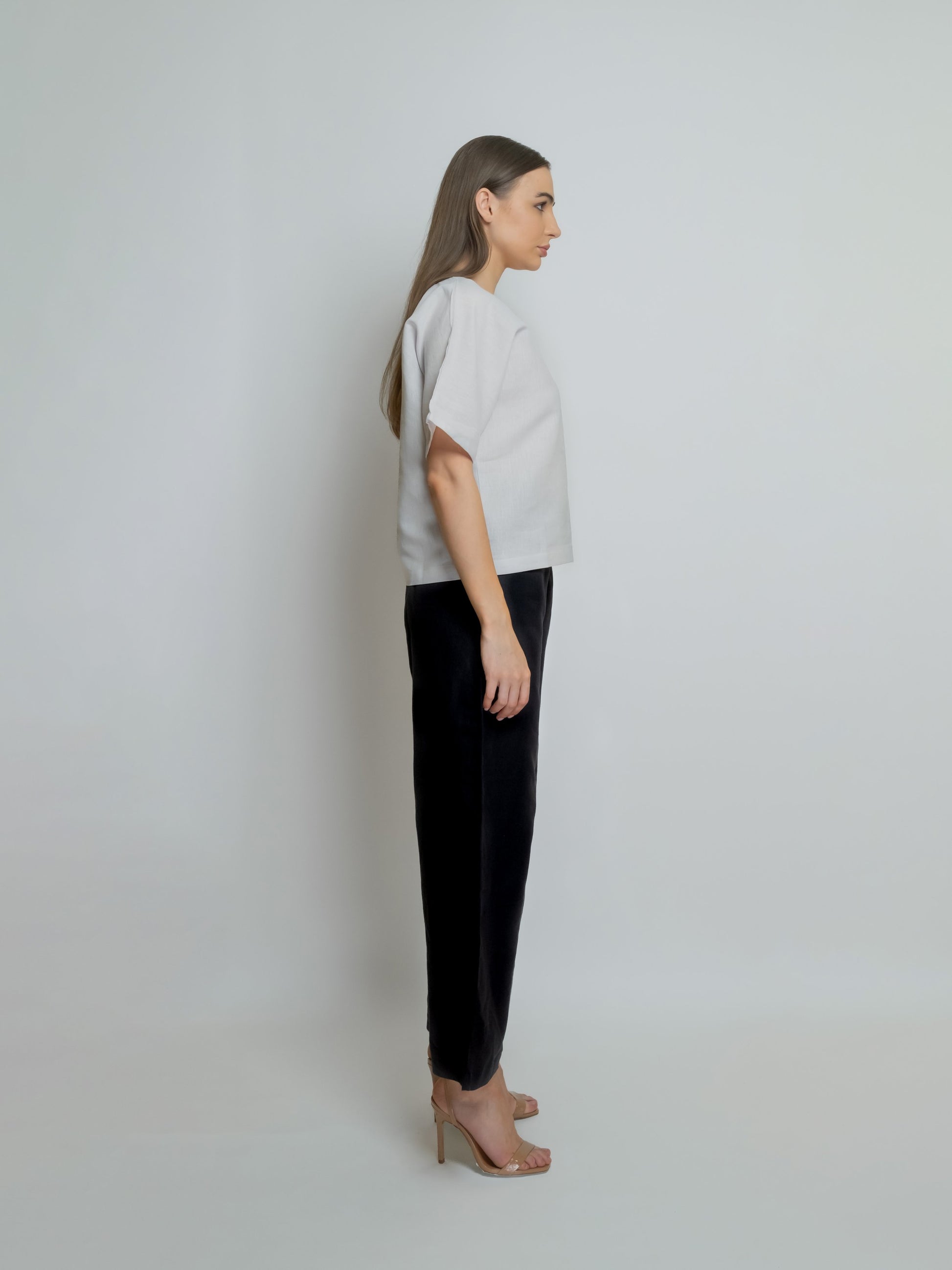 Boxy Linen Tee- Round Neckline image 16