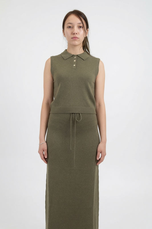 Sleeveless Collared Wool Vest