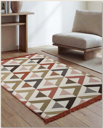 Indoor area rug modern look art  Cream touch