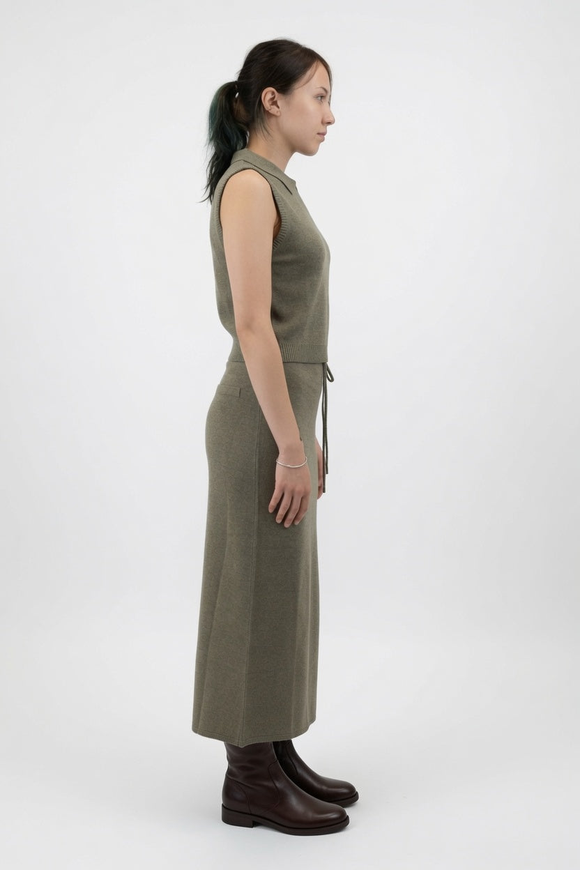 Sleeveless Collared Wool Vest