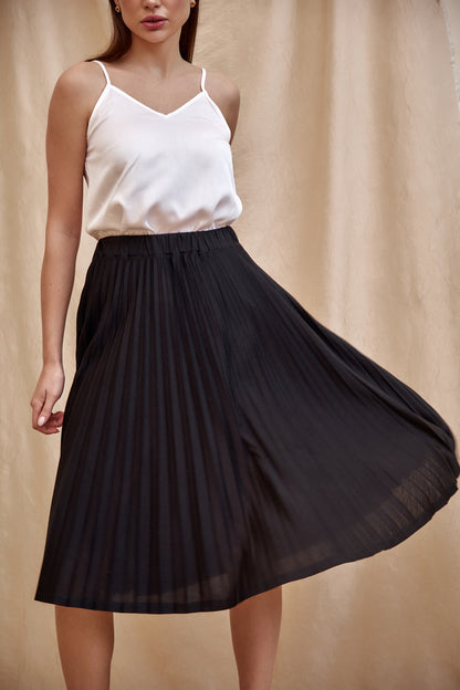 pleated skirts with pockets image 0