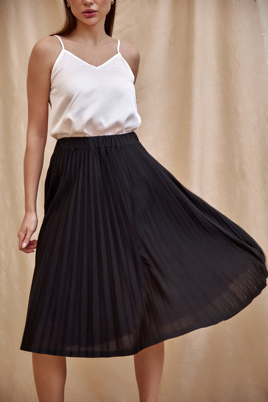pleated skirts with pockets image 0