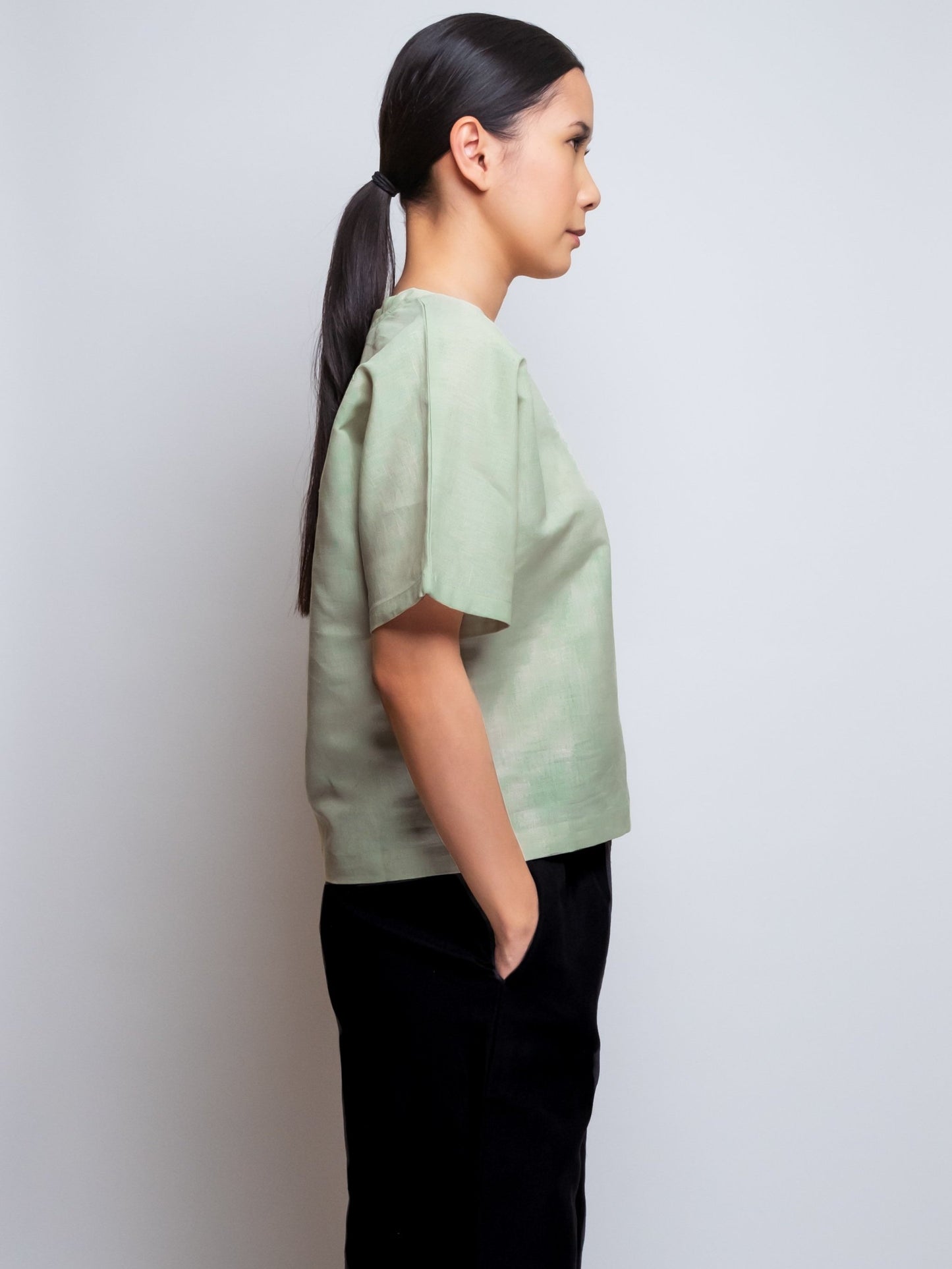 Boxy Linen Tee- Round Neckline image 18