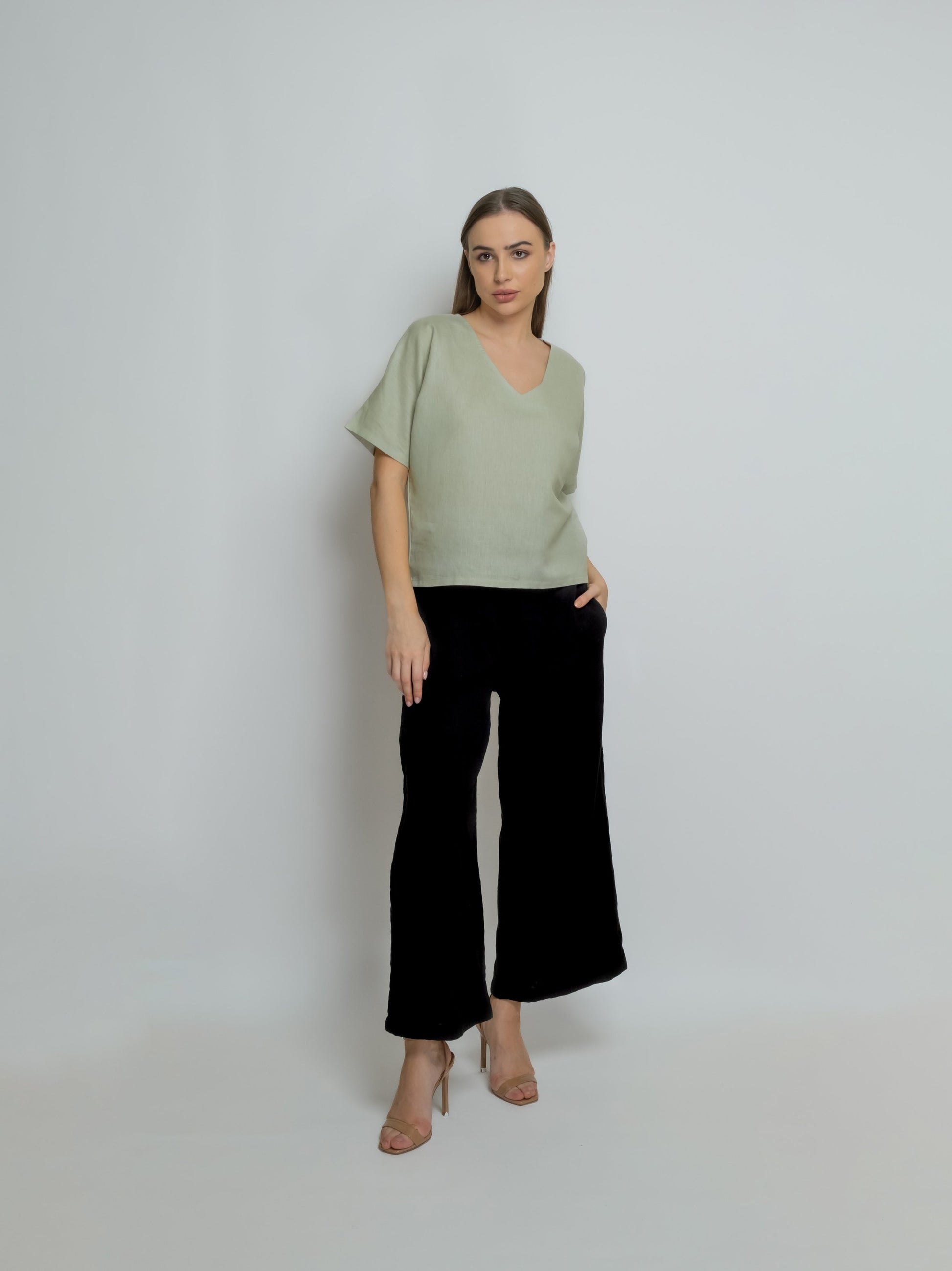 Boxy Linen Tee- V-Neck image 1