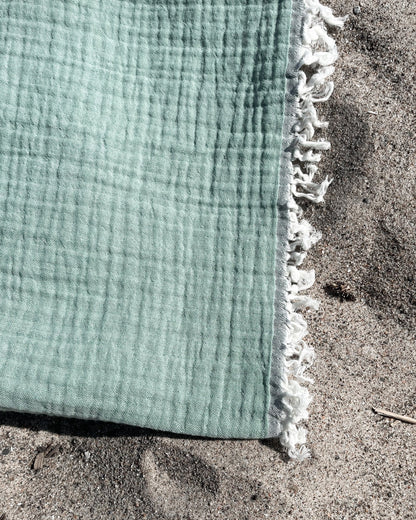 Organic Crinkle Cotton Coverlet: Green image 3